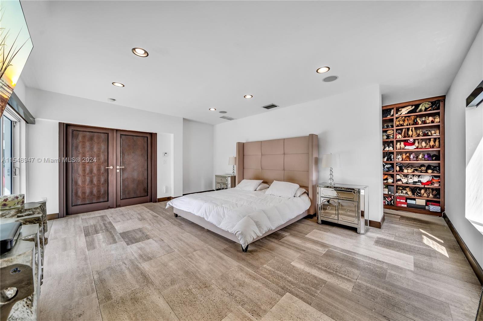 4950 Riviera Dr, Coral Gables, Florida 33146, 3 Bedrooms Bedrooms, ,3 BathroomsBathrooms,Residential,For Sale,4950 Riviera Dr,A11548947