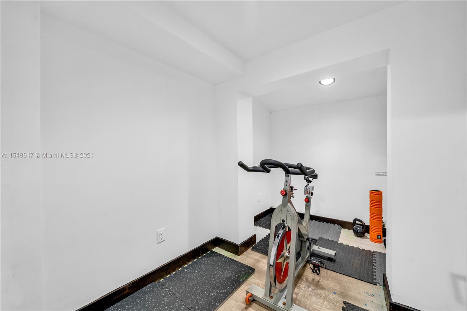 4950 Riviera Dr, Coral Gables, Florida 33146, 3 Bedrooms Bedrooms, ,3 BathroomsBathrooms,Residential,For Sale,4950 Riviera Dr,A11548947