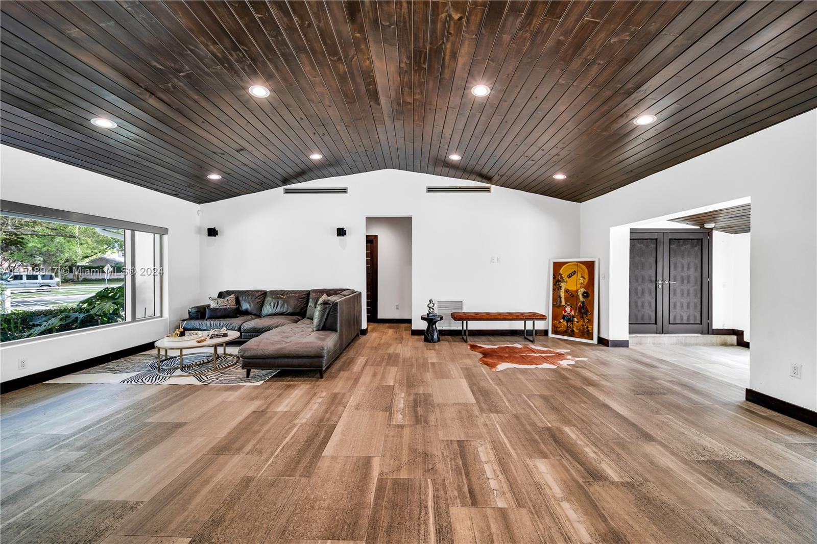 4950 Riviera Dr, Coral Gables, Florida 33146, 3 Bedrooms Bedrooms, ,3 BathroomsBathrooms,Residential,For Sale,4950 Riviera Dr,A11548947