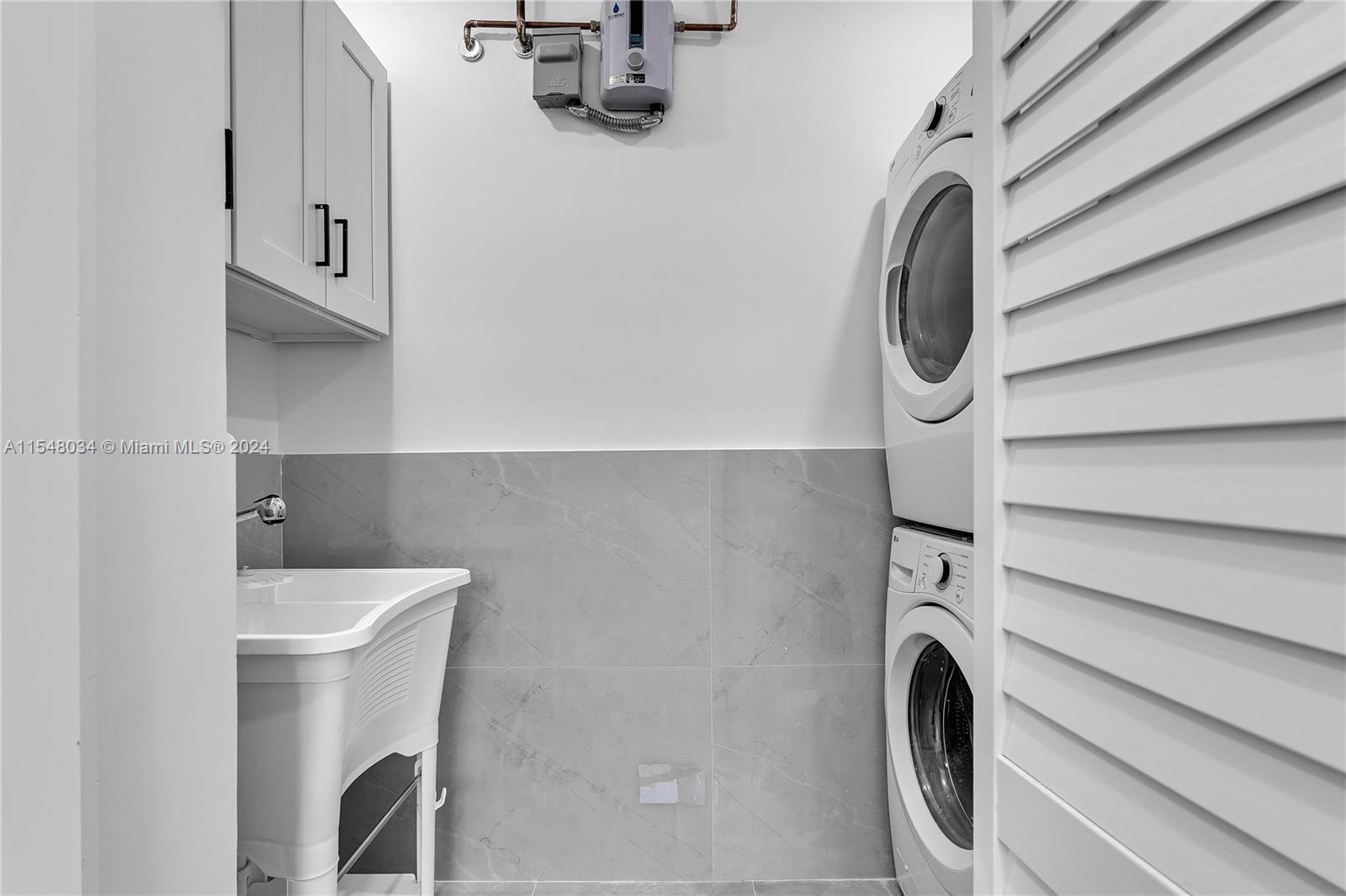 2253 SW 22nd Ter, Miami, Florida 33145, 5 Bedrooms Bedrooms, ,5 BathroomsBathrooms,Residential,For Sale,2253 SW 22nd Ter,A11548034