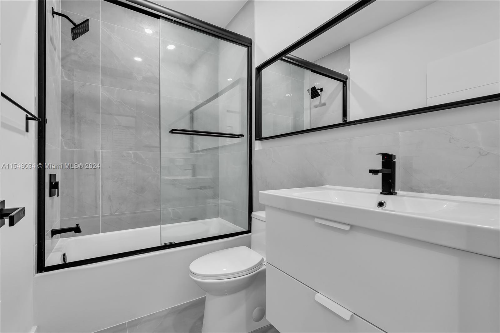 2253 SW 22nd Ter, Miami, Florida 33145, 5 Bedrooms Bedrooms, ,5 BathroomsBathrooms,Residential,For Sale,2253 SW 22nd Ter,A11548034