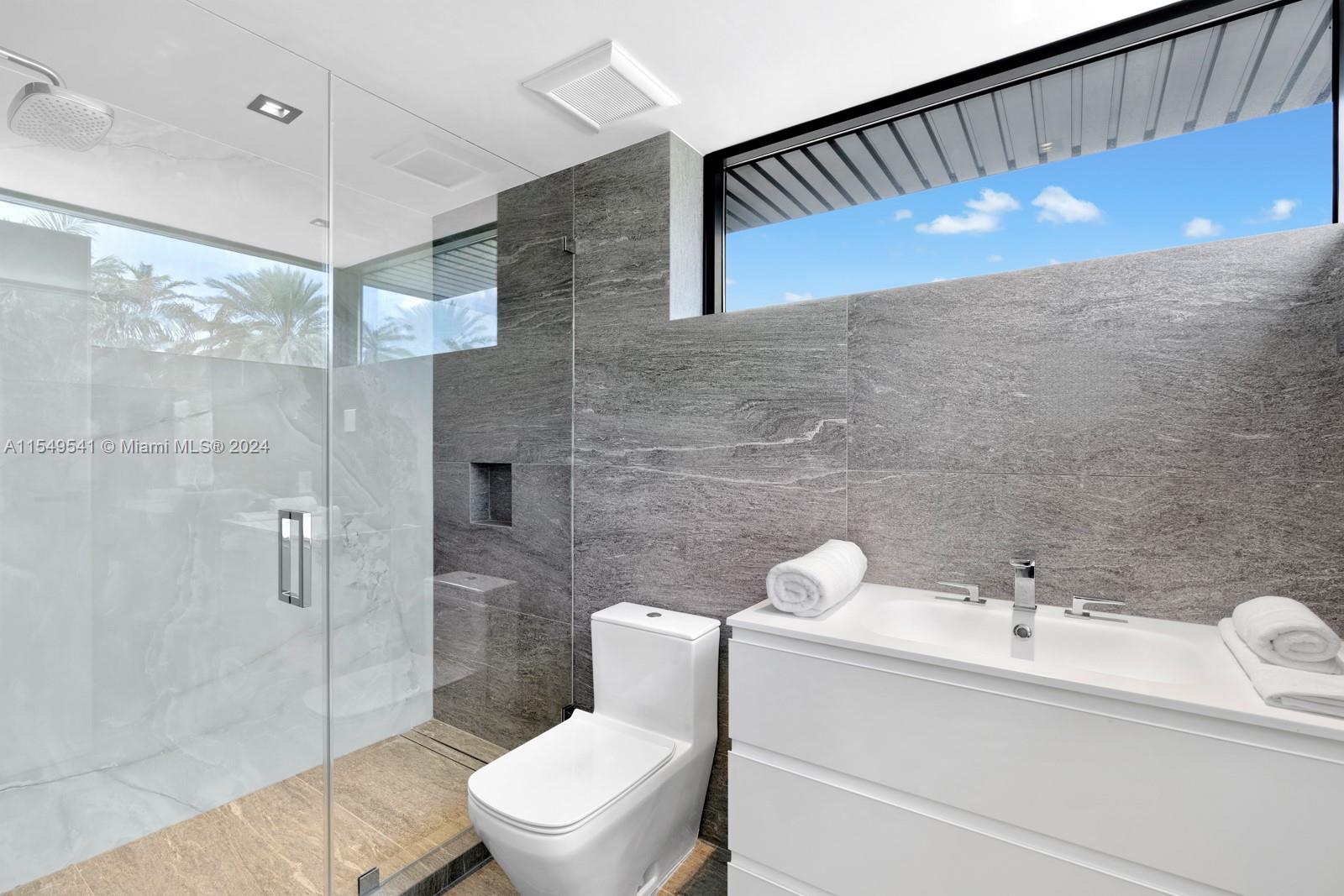 620 Ocean Blvd, Golden Beach, Florida 33160, 6 Bedrooms Bedrooms, ,9 BathroomsBathrooms,Residential,For Sale,620 Ocean Blvd,A11549541