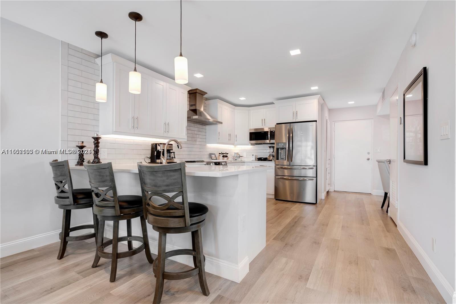 2555 NE 11th St 901, Fort Lauderdale, Florida 33304, 1 Bedroom Bedrooms, ,1 BathroomBathrooms,Residentiallease,For Rent,2555 NE 11th St 901,A11552103