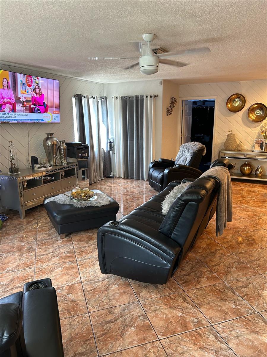 30520 SW 193rd Ave, Homestead, Florida 33030, 3 Bedrooms Bedrooms, ,3 BathroomsBathrooms,Residential,For Sale,30520 SW 193rd Ave,A11552127