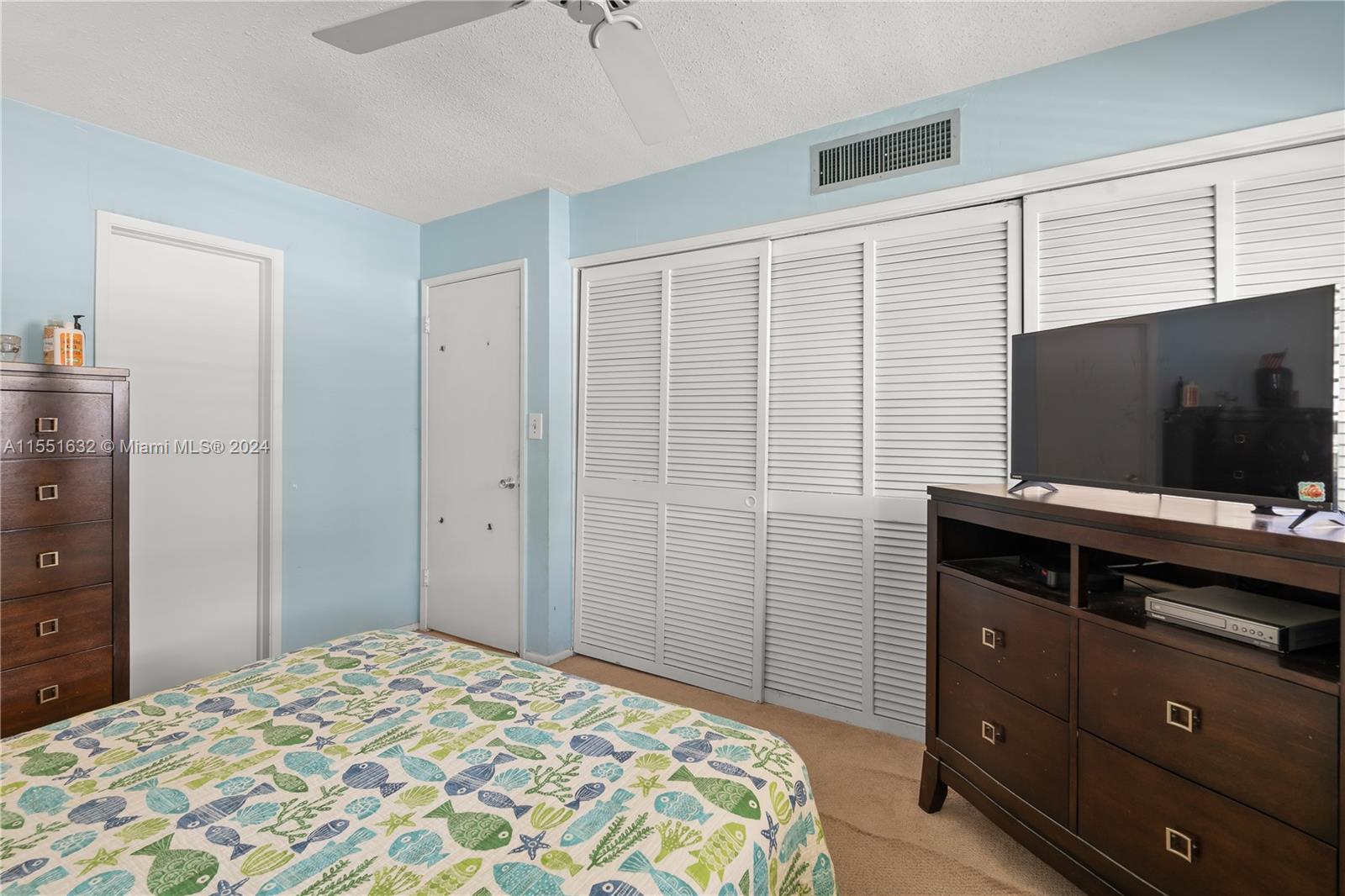 5200 NE 24th Ter C121, Fort Lauderdale, Florida 33308, 2 Bedrooms Bedrooms, ,1 BathroomBathrooms,Residential,For Sale,5200 NE 24th Ter C121,A11551632