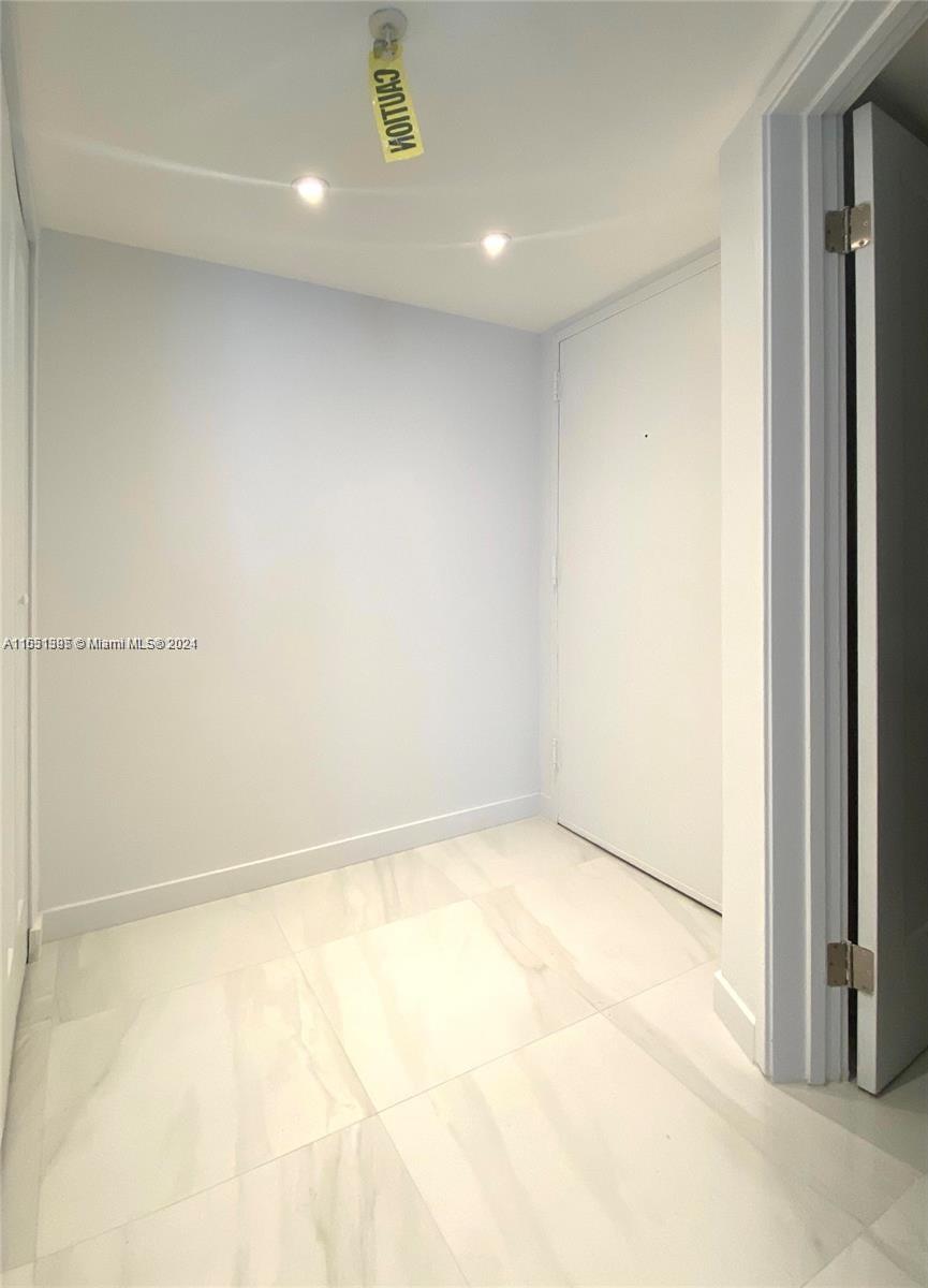 2401 Collins Ave 1102, Miami Beach, Florida 33140, 2 Bedrooms Bedrooms, ,2 BathroomsBathrooms,Residential,For Sale,2401 Collins Ave 1102,A11551395