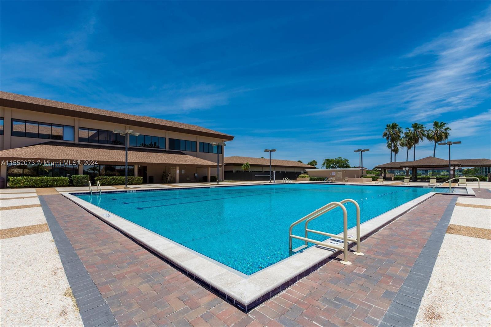 13455 SW 9th Ct 301J, Pembroke Pines, Florida 33027, 2 Bedrooms Bedrooms, ,2 BathroomsBathrooms,Residential,For Sale,13455 SW 9th Ct 301J,A11552073