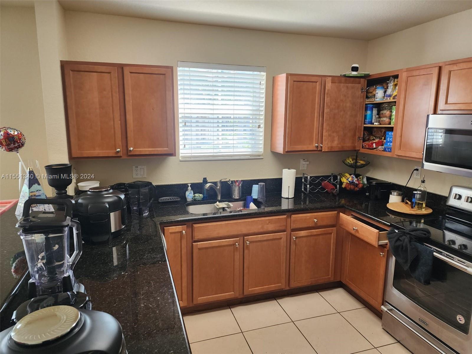 11601 NW 89th St 206, Doral, Florida 33178, 3 Bedrooms Bedrooms, ,2 BathroomsBathrooms,Residential,For Sale,11601 NW 89th St 206,A11551340