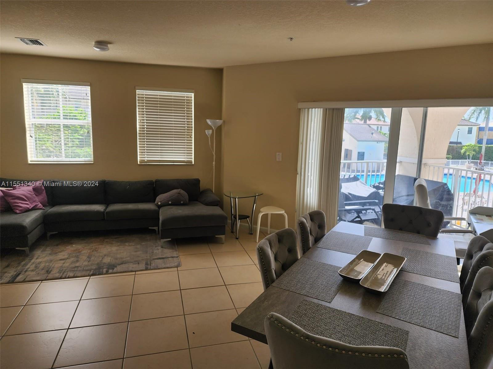 11601 NW 89th St 206, Doral, Florida 33178, 3 Bedrooms Bedrooms, ,2 BathroomsBathrooms,Residential,For Sale,11601 NW 89th St 206,A11551340