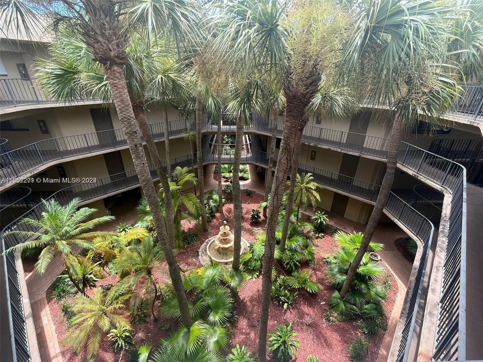 8625 NW 8th St 401, Miami, Florida 33126, 2 Bedrooms Bedrooms, ,2 BathroomsBathrooms,Residential,For Sale,8625 NW 8th St 401,A11552271