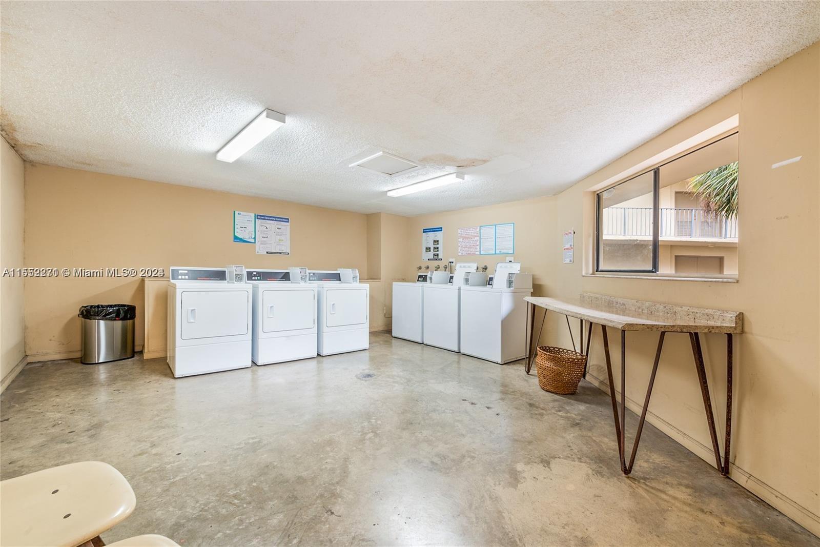 8625 NW 8th St 401, Miami, Florida 33126, 2 Bedrooms Bedrooms, ,2 BathroomsBathrooms,Residential,For Sale,8625 NW 8th St 401,A11552271