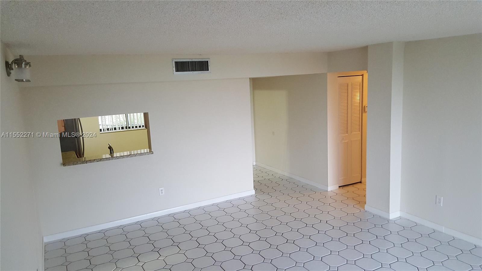 8625 NW 8th St 401, Miami, Florida 33126, 2 Bedrooms Bedrooms, ,2 BathroomsBathrooms,Residential,For Sale,8625 NW 8th St 401,A11552271
