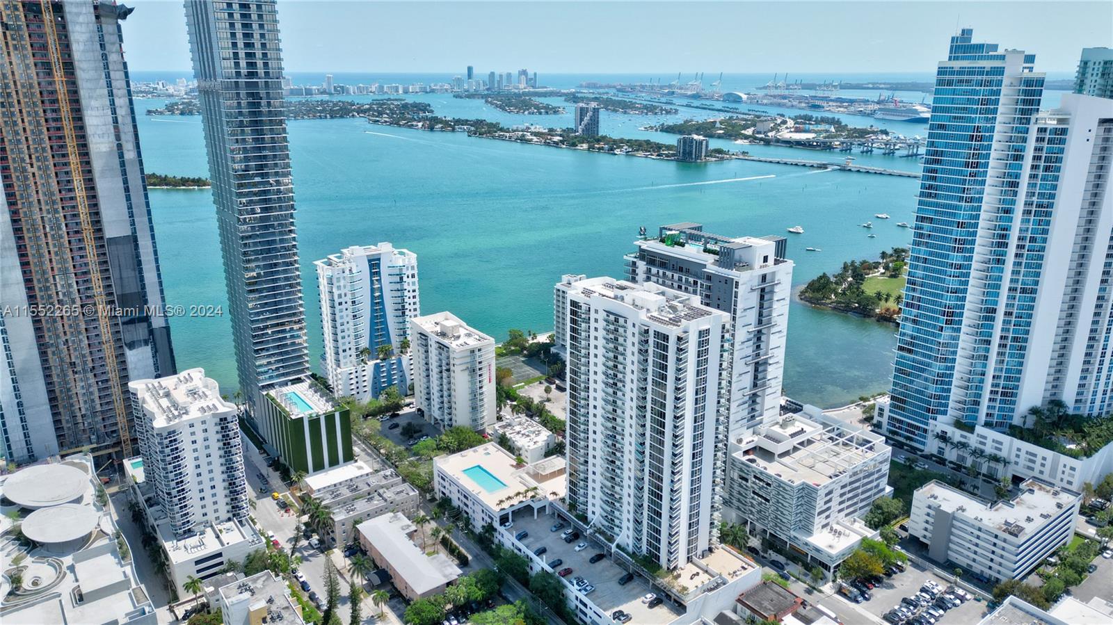 601 NE 23rd St TH3, Miami, Florida 33137, 3 Bedrooms Bedrooms, ,2 BathroomsBathrooms,Residential,For Sale,601 NE 23rd St TH3,A11552265