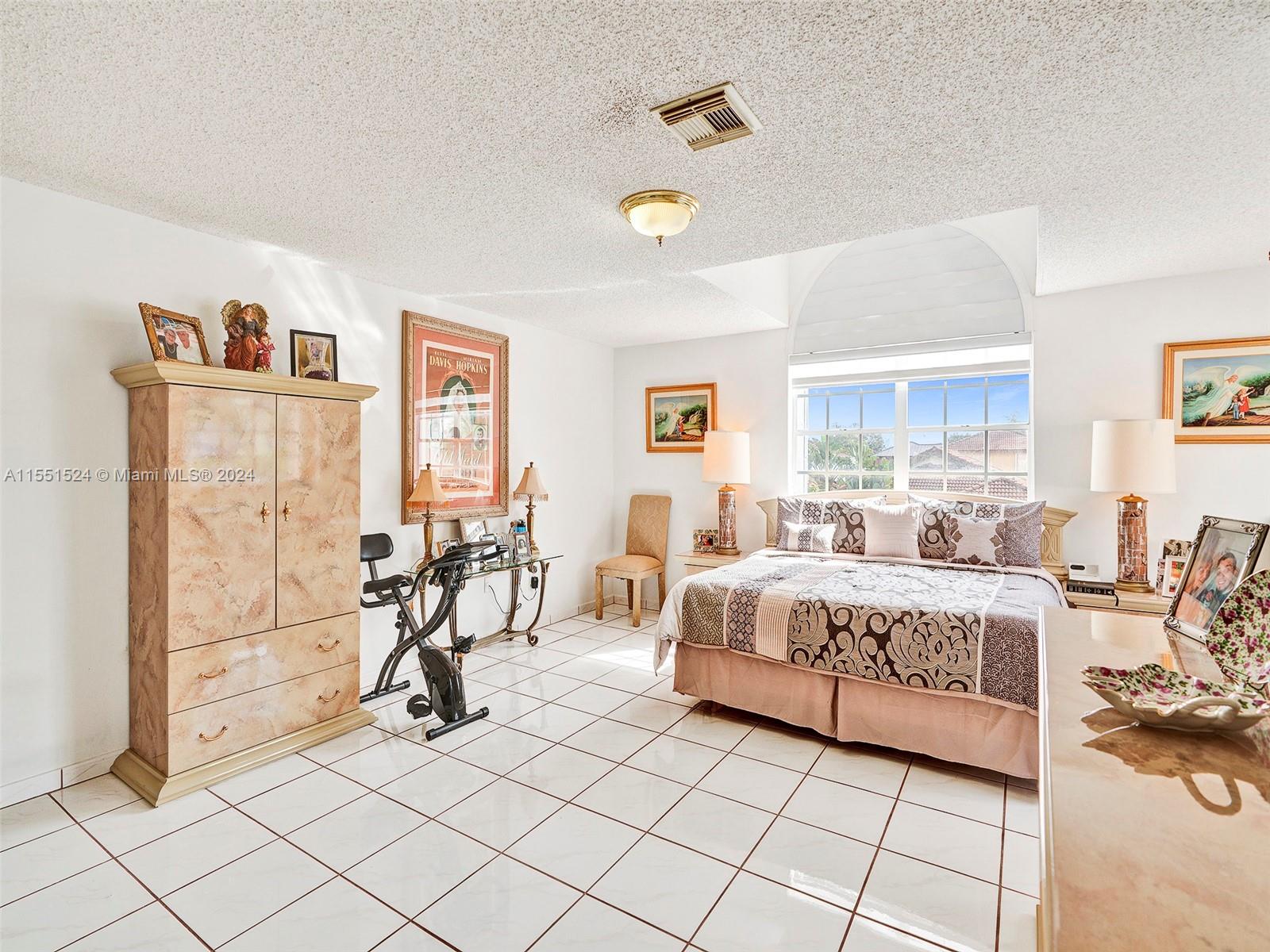 19824 NW 86th Ct, Hialeah, Florida 33015, 4 Bedrooms Bedrooms, ,2 BathroomsBathrooms,Residential,For Sale,19824 NW 86th Ct,A11551524