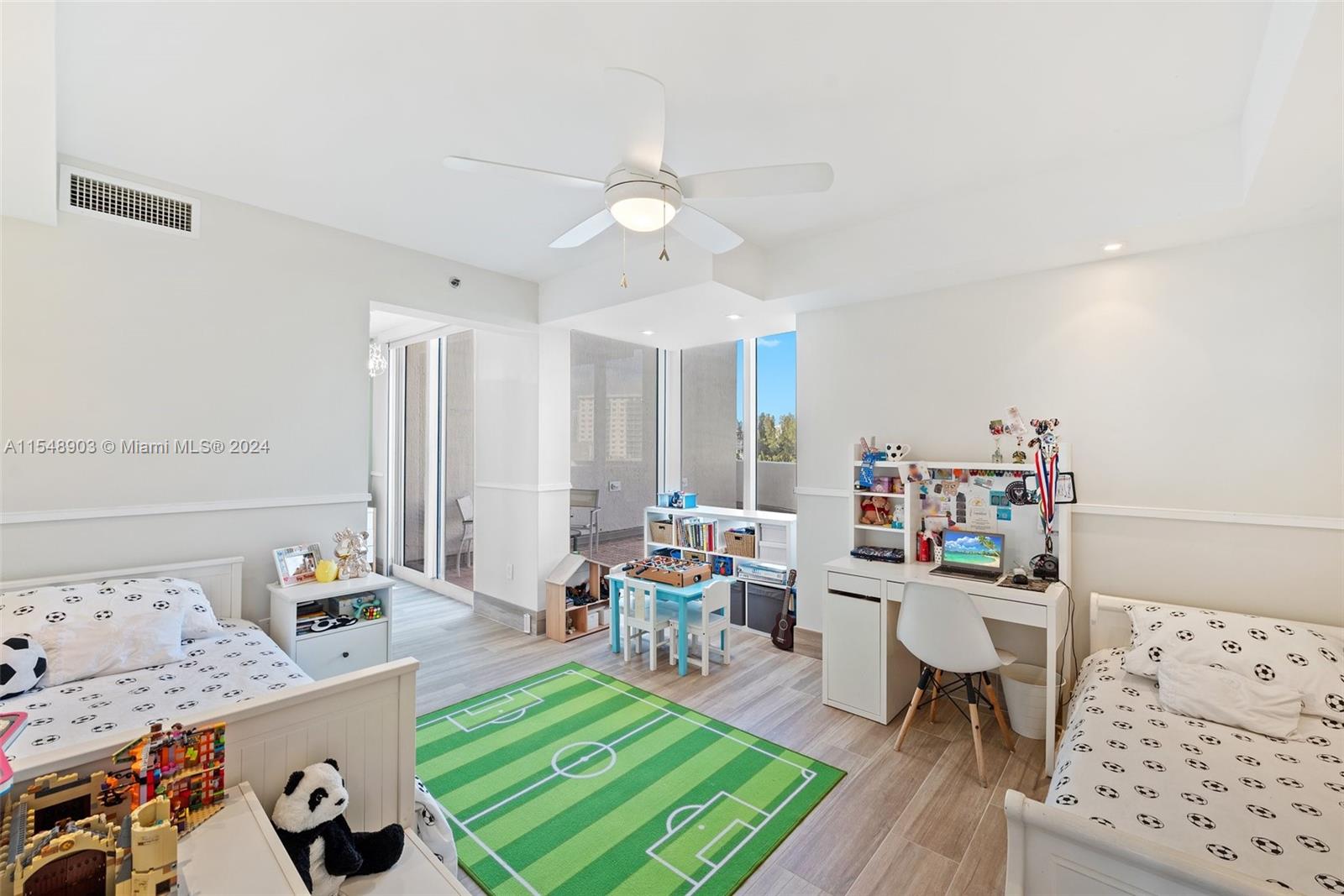 19111 Collins Ave 504, Sunny Isles Beach, Florida 33160, 3 Bedrooms Bedrooms, ,4 BathroomsBathrooms,Residential,For Sale,19111 Collins Ave 504,A11548903