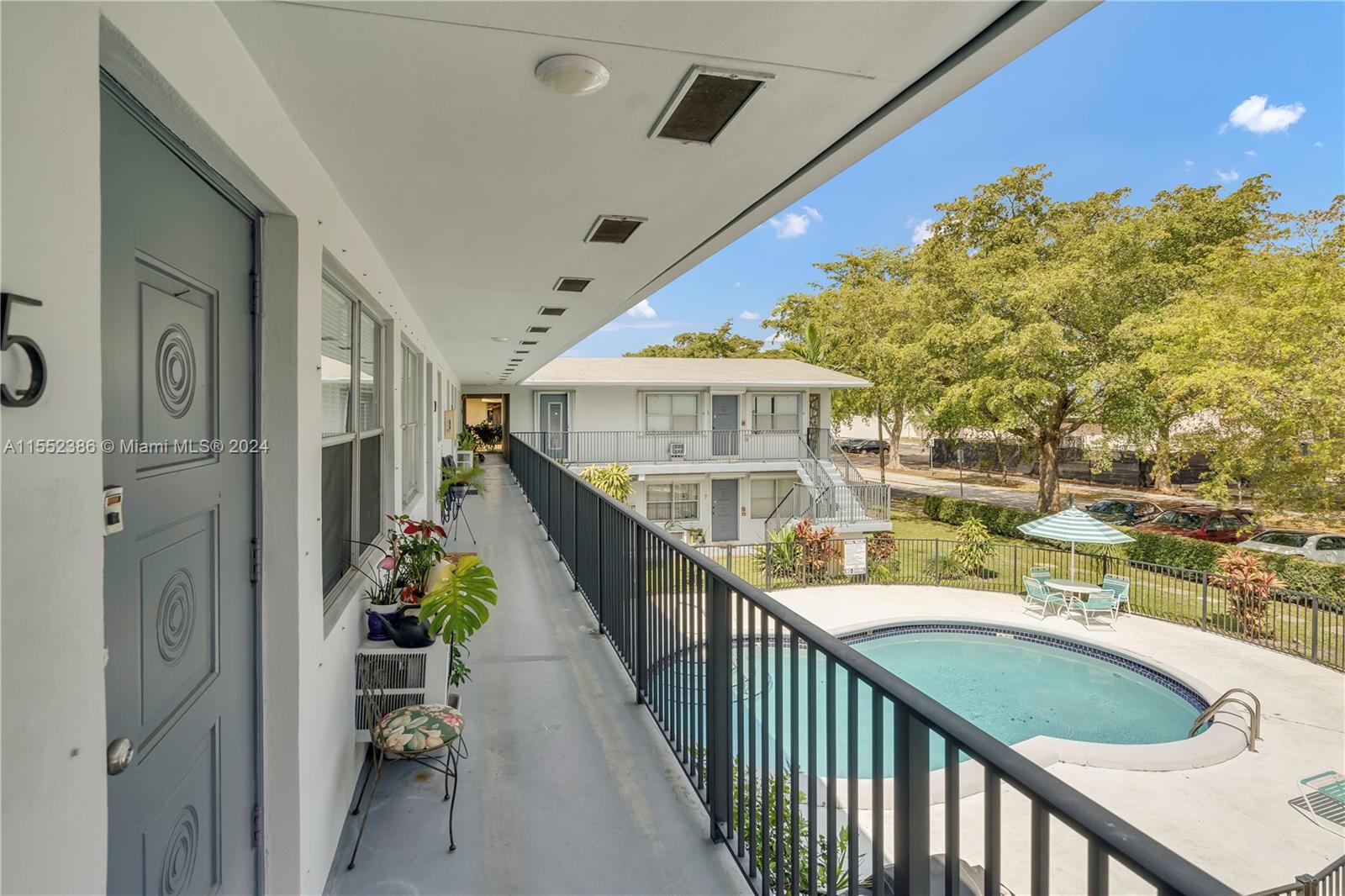 3510 Harrison St 15, Hollywood, Florida 33021, 1 Bedroom Bedrooms, ,1 BathroomBathrooms,Residential,For Sale,3510 Harrison St 15,A11552386