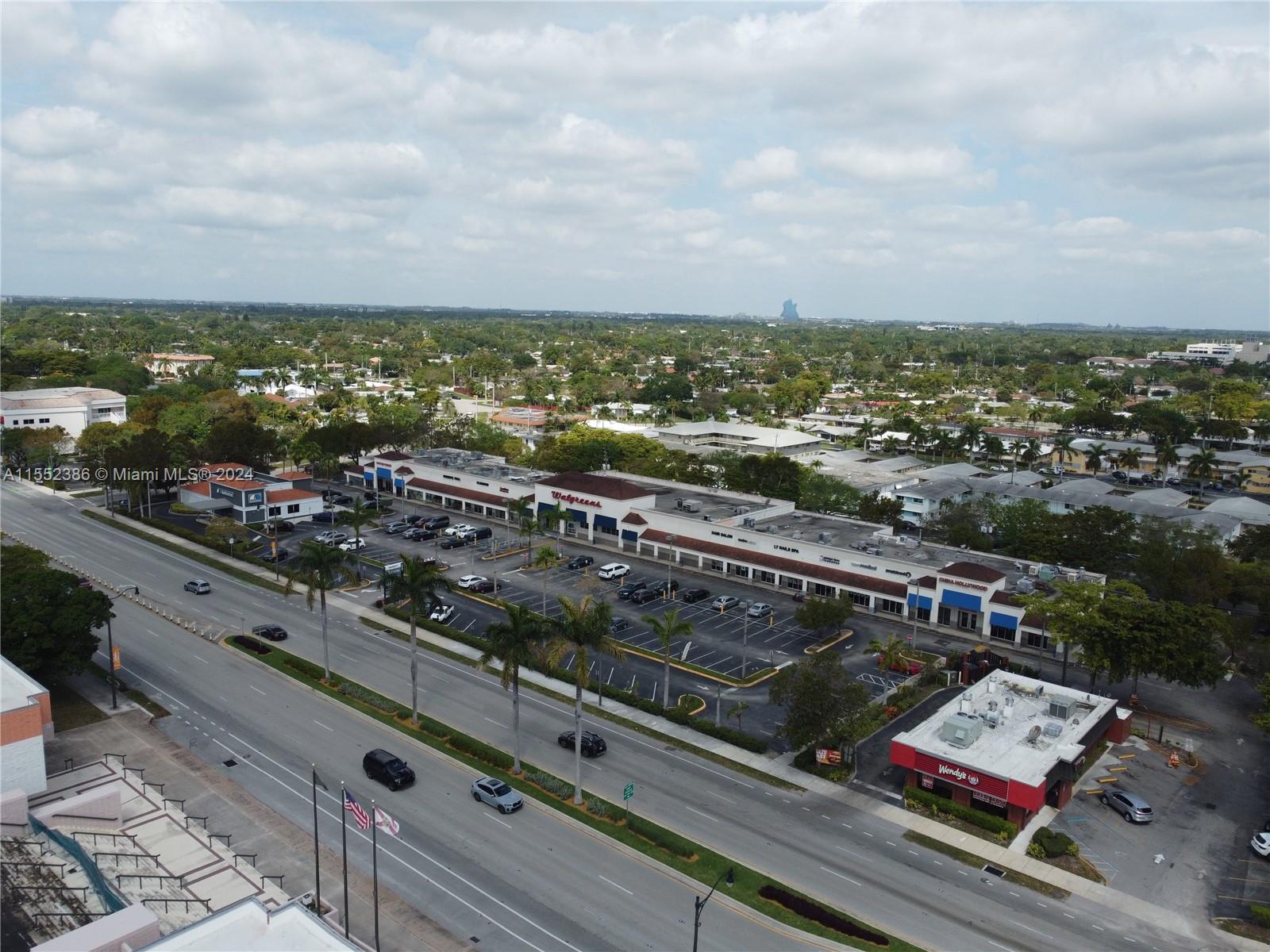 3510 Harrison St 15, Hollywood, Florida 33021, 1 Bedroom Bedrooms, ,1 BathroomBathrooms,Residential,For Sale,3510 Harrison St 15,A11552386