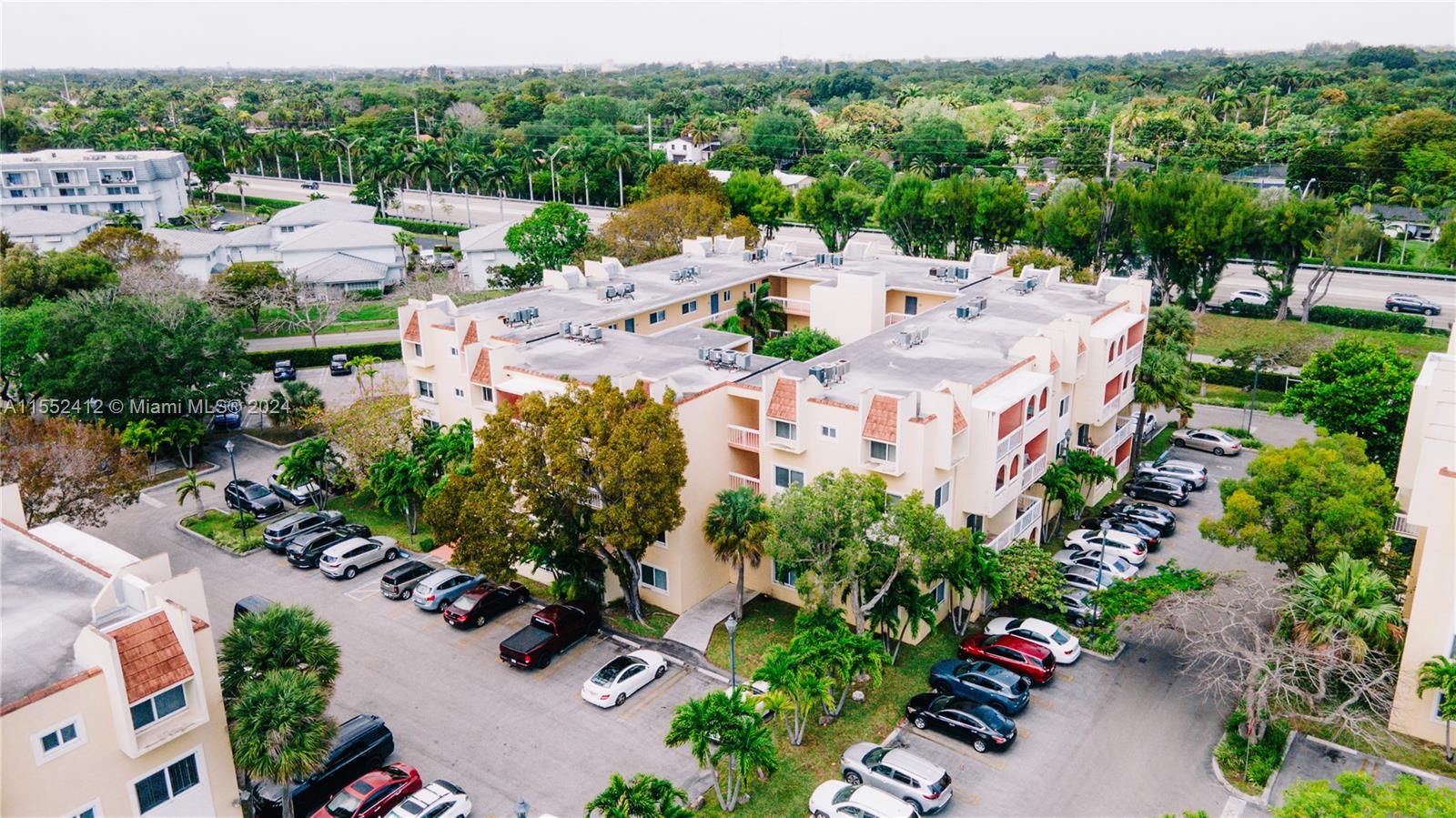 7920 Camino Real 310, Miami, Florida 33143, 2 Bedrooms Bedrooms, ,1 BathroomBathrooms,Residential,For Sale,7920 Camino Real 310,A11552412