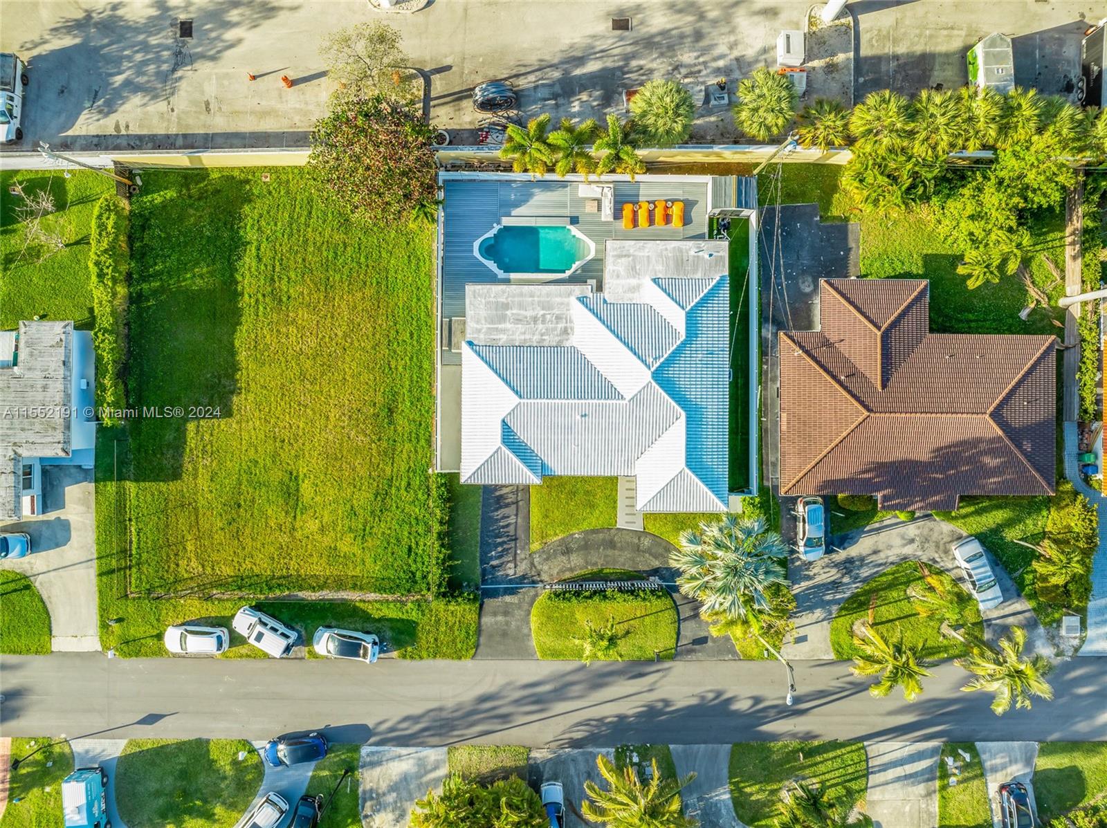 271 191st Ter, Sunny Isles Beach, Florida 33160, 3 Bedrooms Bedrooms, 2 Rooms Rooms,3 BathroomsBathrooms,Residential,For Sale,271 191st Ter,A11552191