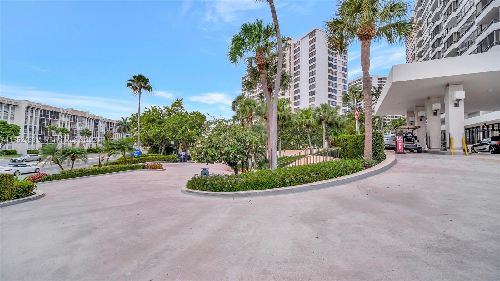 500 Three Islands Blvd 219, Hallandale Beach, Florida 33009, 1 Bedroom Bedrooms, ,1 BathroomBathrooms,Residential,For Sale,500 Three Islands Blvd 219,A11552433