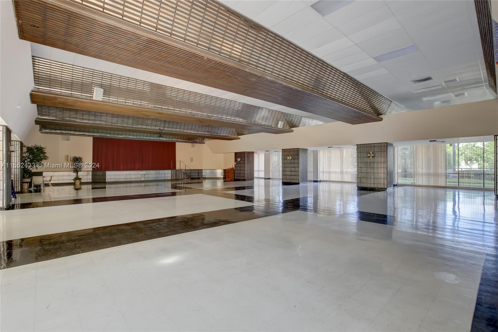 500 Three Islands Blvd 219, Hallandale Beach, Florida 33009, 1 Bedroom Bedrooms, ,1 BathroomBathrooms,Residential,For Sale,500 Three Islands Blvd 219,A11552433