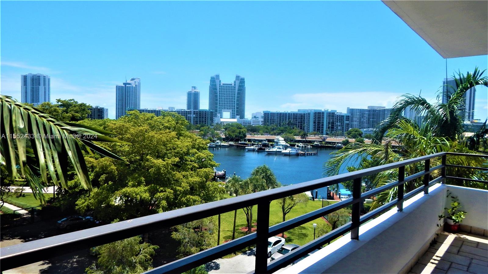 500 Three Islands Blvd 219, Hallandale Beach, Florida 33009, 1 Bedroom Bedrooms, ,1 BathroomBathrooms,Residential,For Sale,500 Three Islands Blvd 219,A11552433