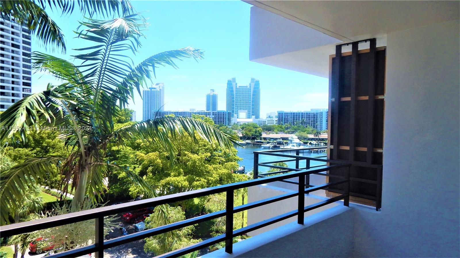 500 Three Islands Blvd 219, Hallandale Beach, Florida 33009, 1 Bedroom Bedrooms, ,1 BathroomBathrooms,Residential,For Sale,500 Three Islands Blvd 219,A11552433