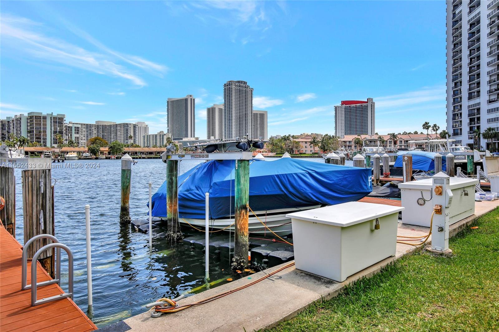 500 Three Islands Blvd 219, Hallandale Beach, Florida 33009, 1 Bedroom Bedrooms, ,1 BathroomBathrooms,Residential,For Sale,500 Three Islands Blvd 219,A11552433