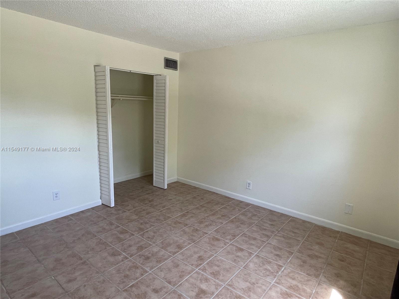 1425 Arthur St 110B, Hollywood, Florida 33020, 1 Bedroom Bedrooms, ,1 BathroomBathrooms,Residentiallease,For Rent,1425 Arthur St 110B,A11549177