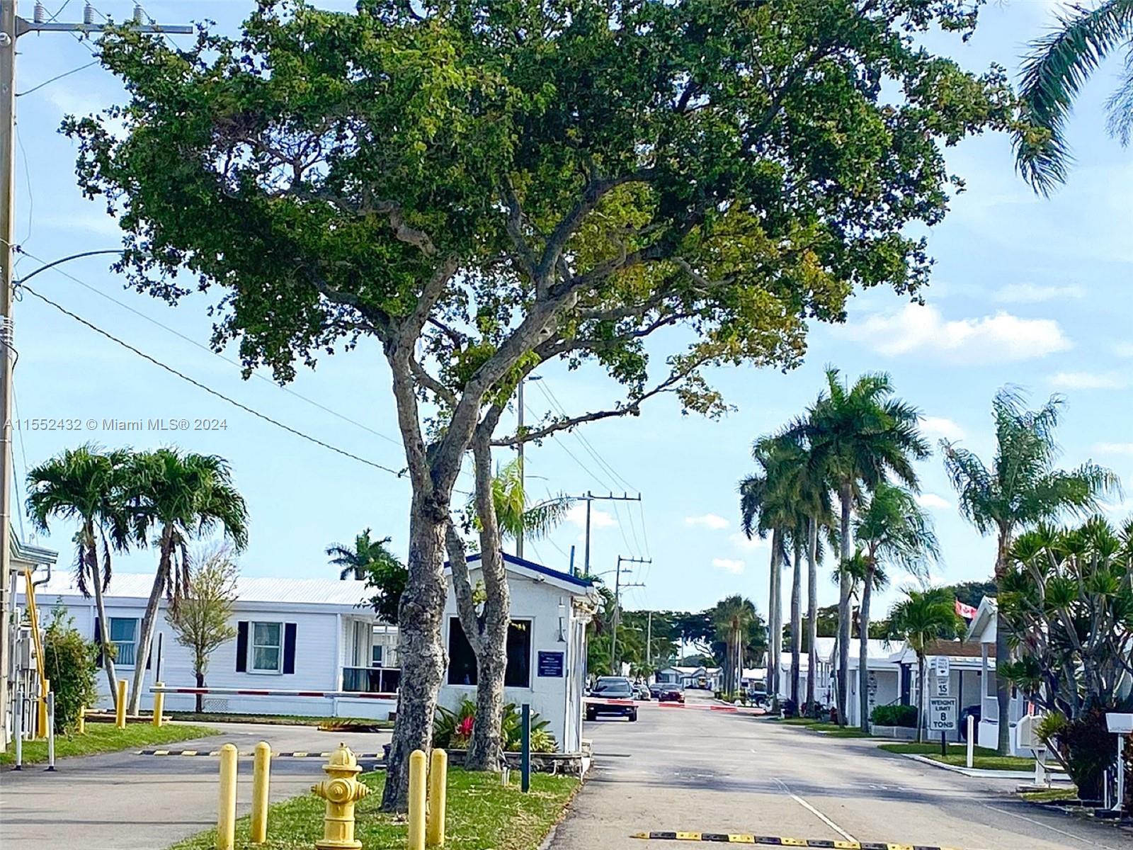 102 Marine Ct 496, Pembroke Park, Florida 33009, 2 Bedrooms Bedrooms, ,2 BathroomsBathrooms,Residential,For Sale,102 Marine Ct 496,A11552432