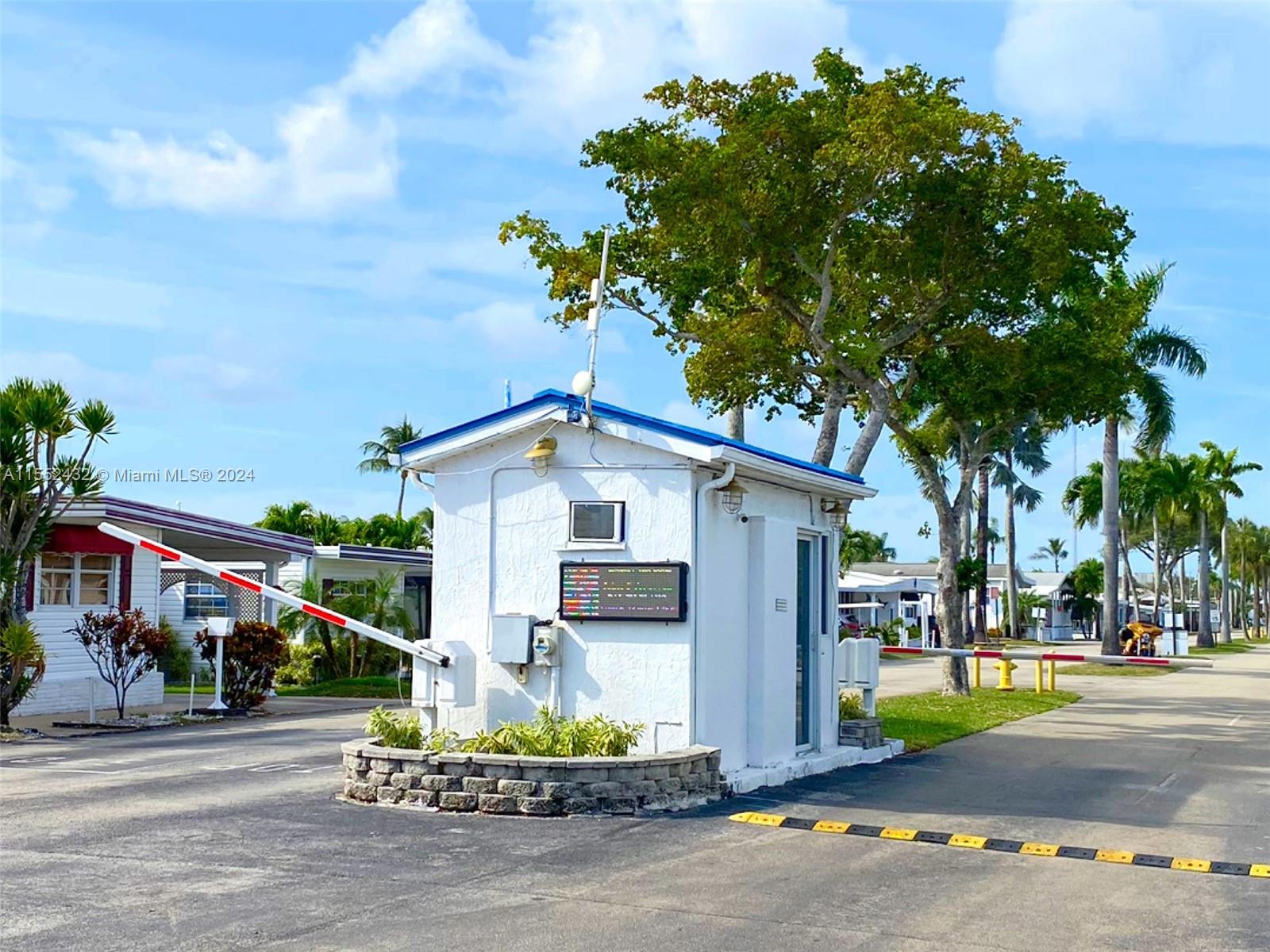 102 Marine Ct 496, Pembroke Park, Florida 33009, 2 Bedrooms Bedrooms, ,2 BathroomsBathrooms,Residential,For Sale,102 Marine Ct 496,A11552432