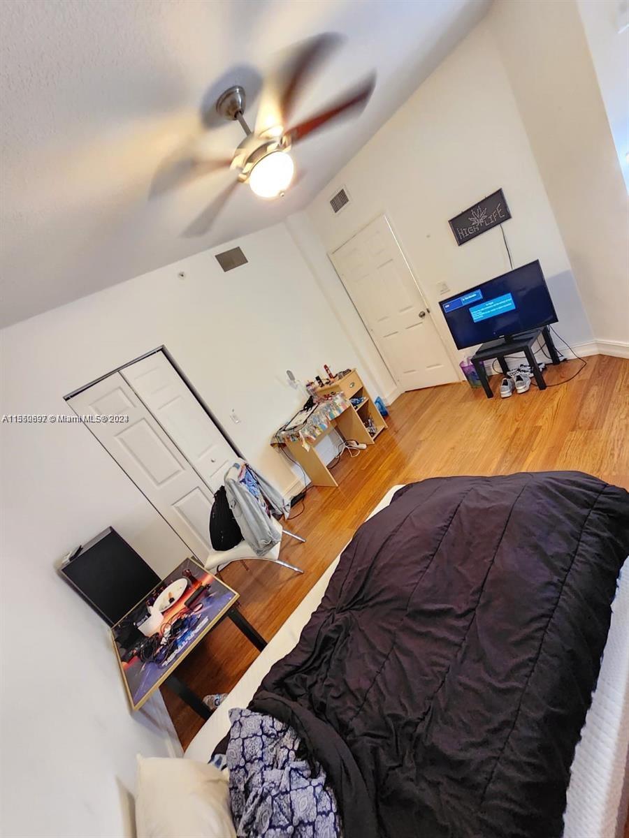 2401 NE 65th St 505, Fort Lauderdale, Florida 33308, 2 Bedrooms Bedrooms, ,2 BathroomsBathrooms,Residential,For Sale,2401 NE 65th St 505,A11550697