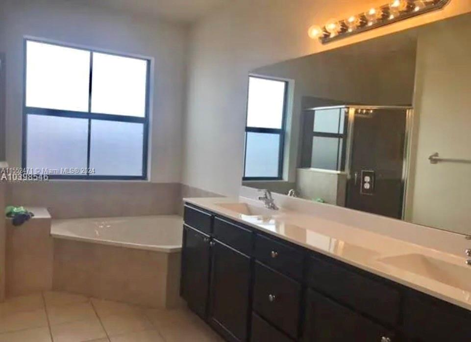 3435 W 100th Ter, Hialeah, Florida 33018, 4 Bedrooms Bedrooms, ,3 BathroomsBathrooms,Residential,For Sale,3435 W 100th Ter,A11552471