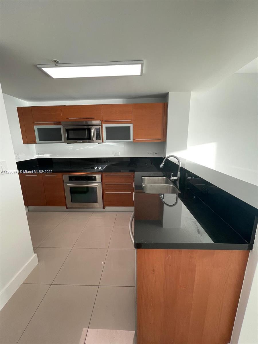 253 NE 2nd St 1605, Miami, Florida 33132, 1 Bedroom Bedrooms, ,1 BathroomBathrooms,Residential,For Sale,253 NE 2nd St 1605,A11550776