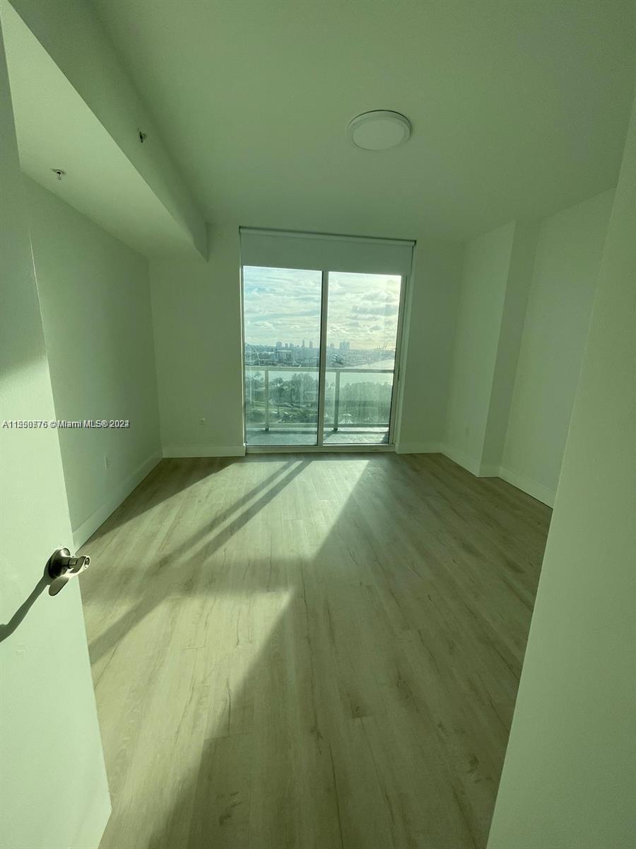 253 NE 2nd St 1605, Miami, Florida 33132, 1 Bedroom Bedrooms, ,1 BathroomBathrooms,Residential,For Sale,253 NE 2nd St 1605,A11550776