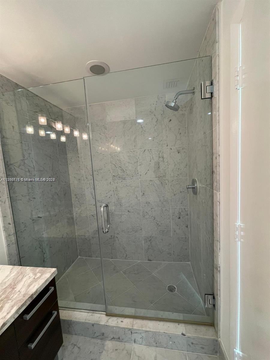 253 NE 2nd St 1605, Miami, Florida 33132, 1 Bedroom Bedrooms, ,1 BathroomBathrooms,Residential,For Sale,253 NE 2nd St 1605,A11550776