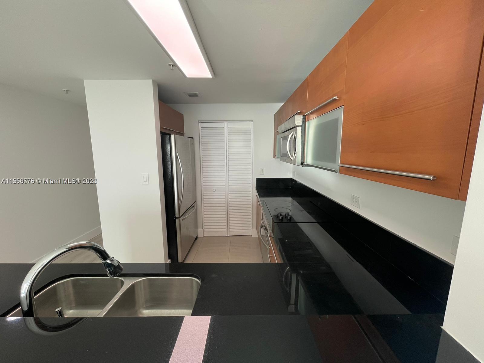 253 NE 2nd St 1605, Miami, Florida 33132, 1 Bedroom Bedrooms, ,1 BathroomBathrooms,Residential,For Sale,253 NE 2nd St 1605,A11550776