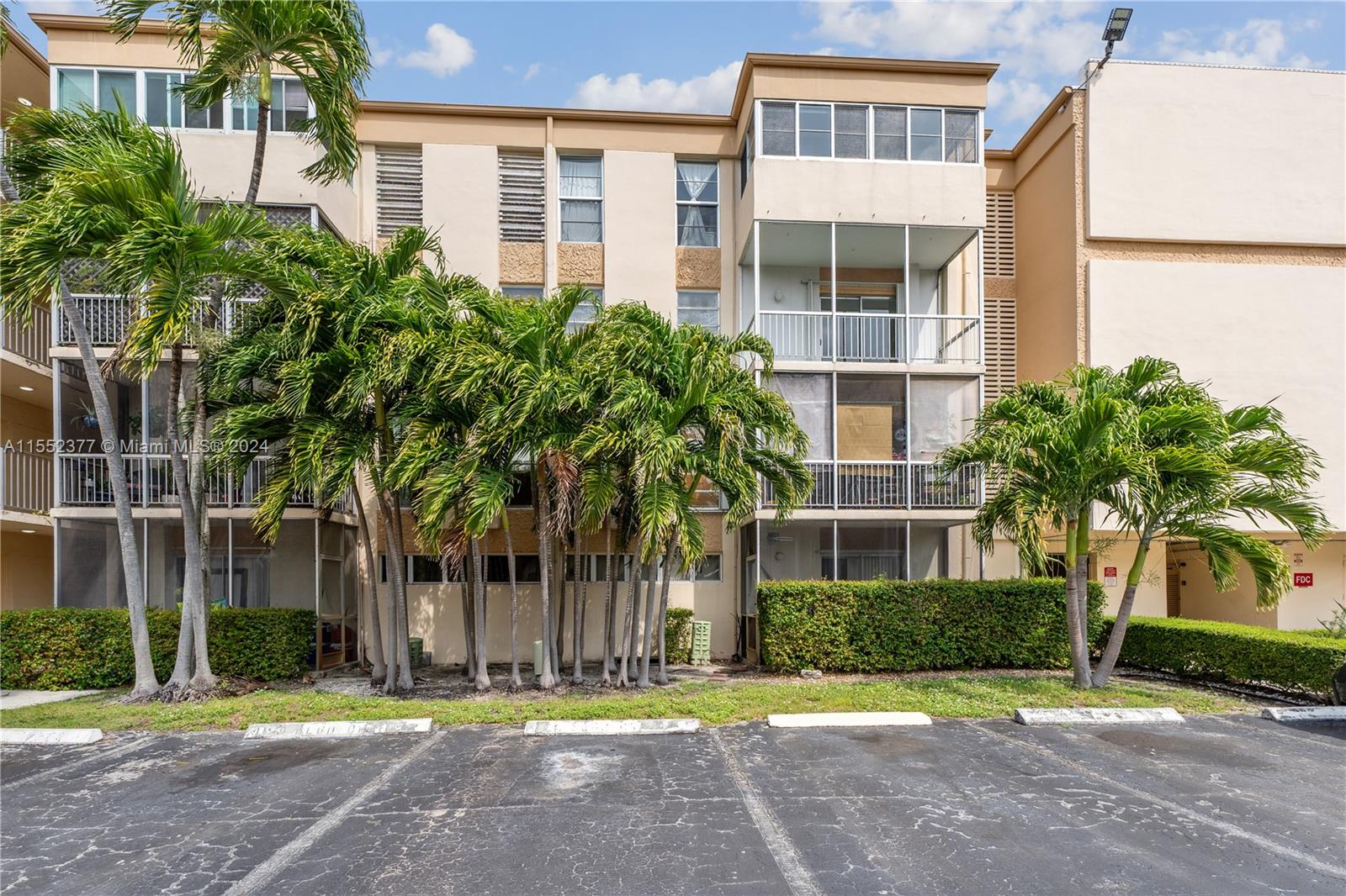 9159 SW 77th Ave #306 For Sale A11552377, FL