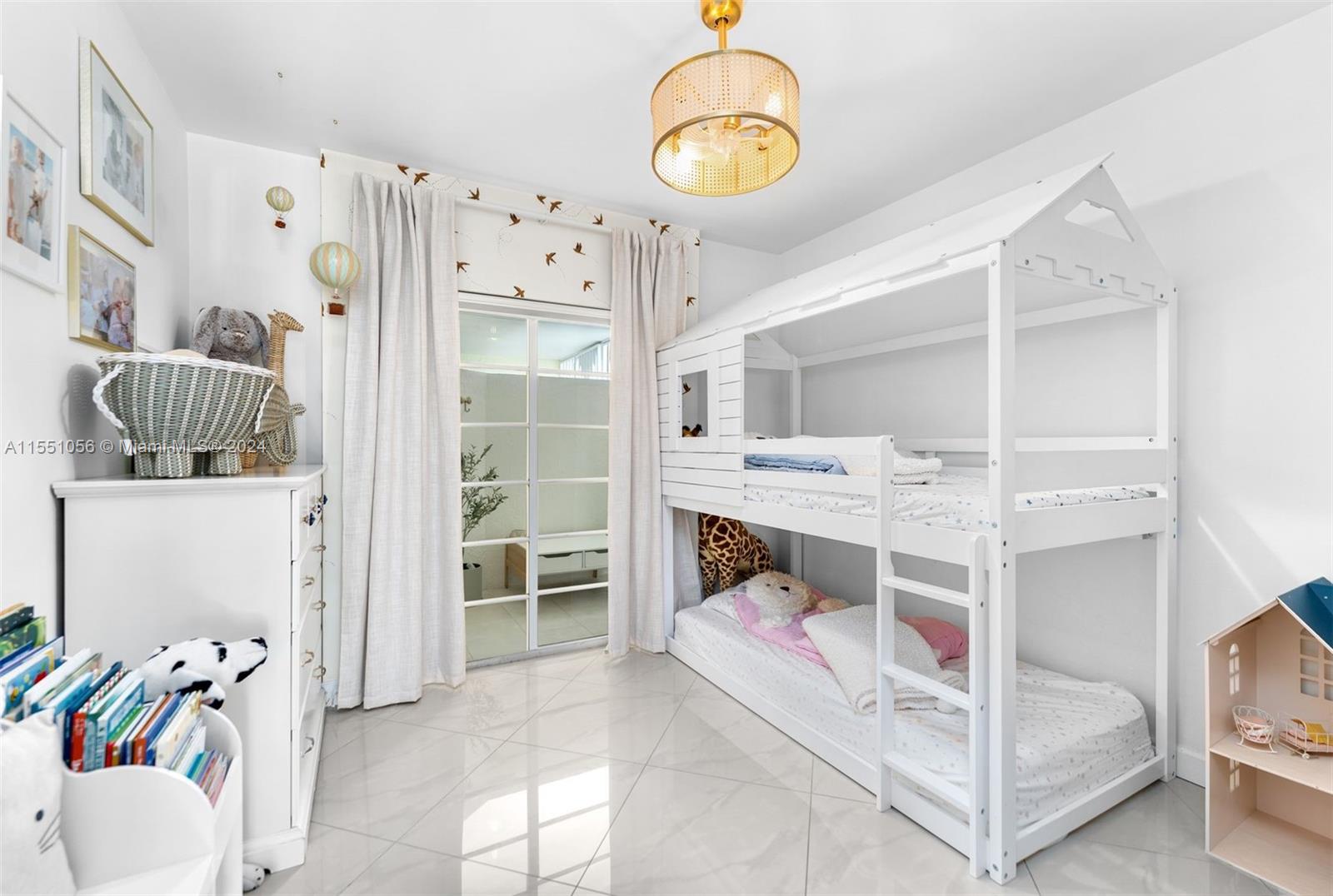 Guest Bedroom with Terrace Access