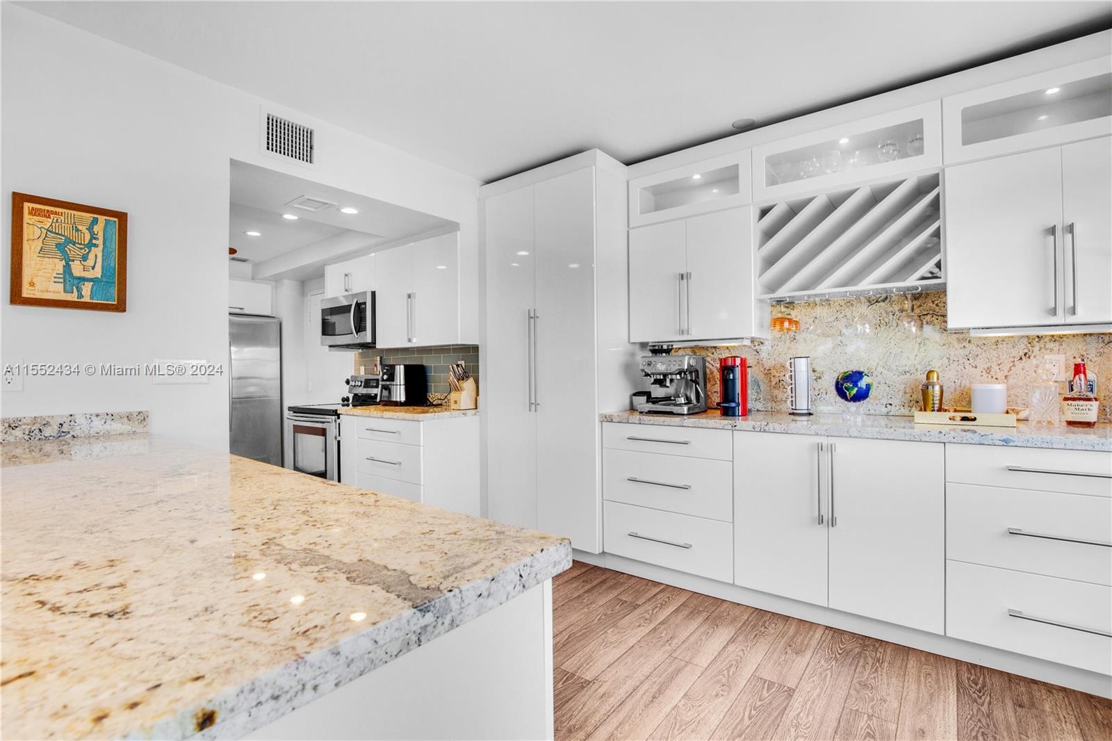 2500 E Las Olas Blvd 408, Fort Lauderdale, Florida 33301, 2 Bedrooms Bedrooms, ,2 BathroomsBathrooms,Residential,For Sale,2500 E Las Olas Blvd 408,A11552434