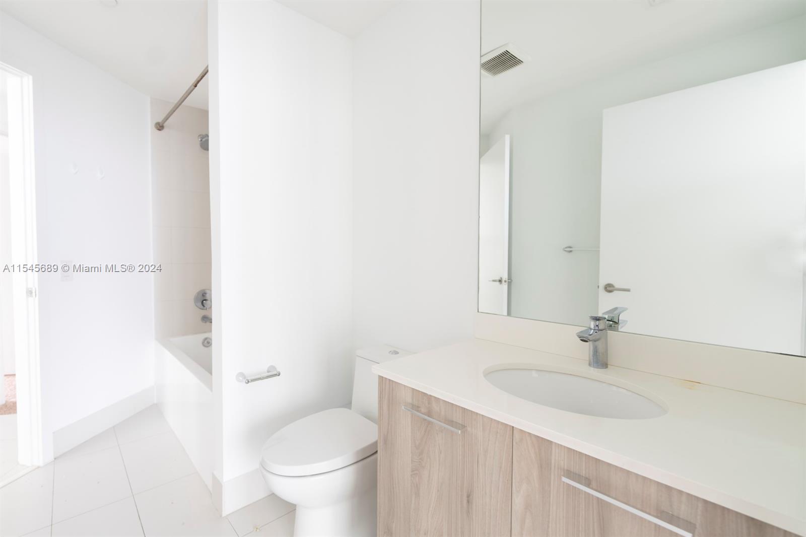 501 NE 31st St 2706, Miami, Florida 33137, 3 Bedrooms Bedrooms, ,2 BathroomsBathrooms,Residential,For Sale,501 NE 31st St 2706,A11545689