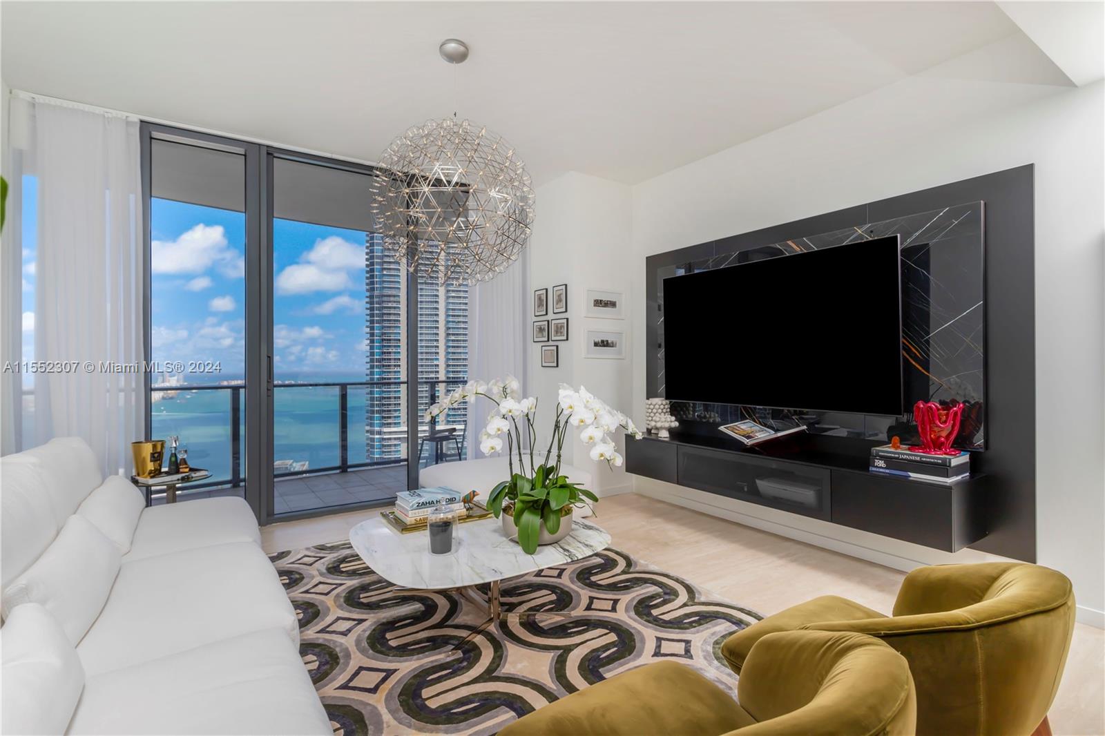 1000 Brickell Plz PH5703, Miami, Florida 33131, 4 Bedrooms Bedrooms, ,4 BathroomsBathrooms,Residential,For Sale,1000 Brickell Plz PH5703,A11552307