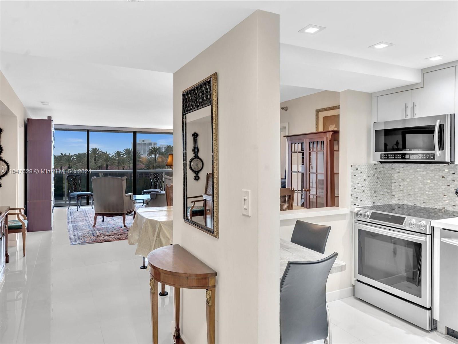 20505 E Country Club Dr 439, Aventura, Florida 33180, 2 Bedrooms Bedrooms, ,2 BathroomsBathrooms,Residential,For Sale,20505 E Country Club Dr 439,A11547529