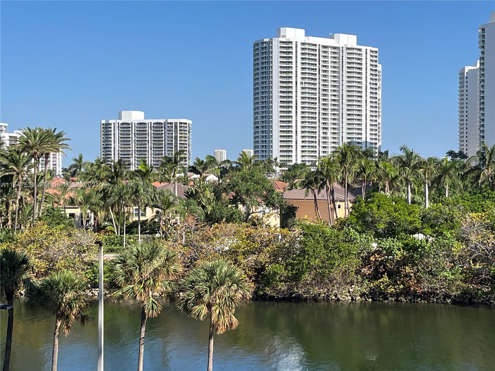 20505 E Country Club Dr 439, Aventura, Florida 33180, 2 Bedrooms Bedrooms, ,2 BathroomsBathrooms,Residential,For Sale,20505 E Country Club Dr 439,A11547529