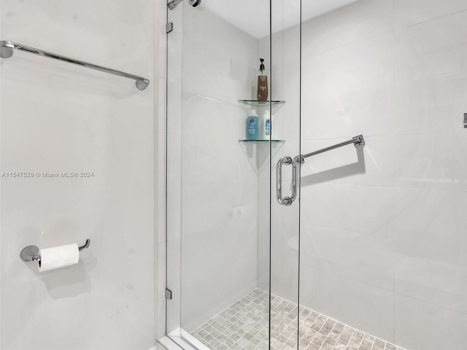 20505 E Country Club Dr 439, Aventura, Florida 33180, 2 Bedrooms Bedrooms, ,2 BathroomsBathrooms,Residential,For Sale,20505 E Country Club Dr 439,A11547529