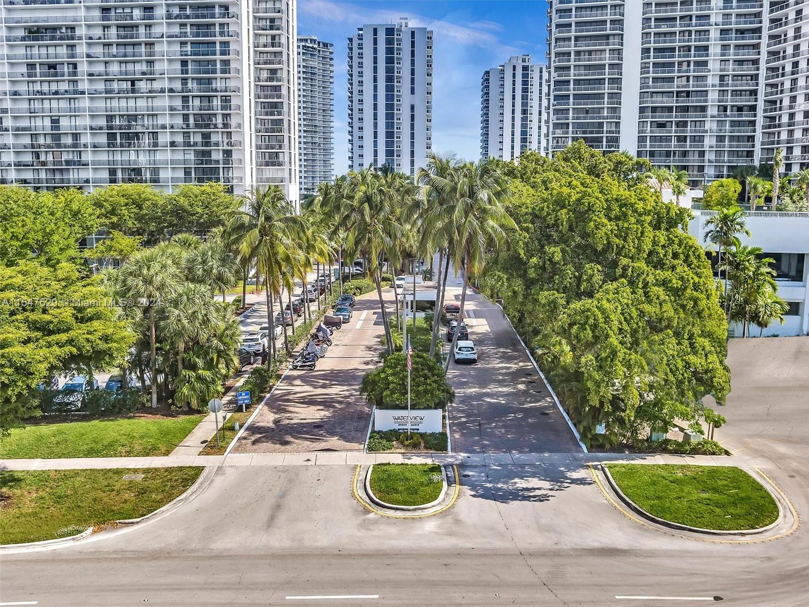 20505 E Country Club Dr 439, Aventura, Florida 33180, 2 Bedrooms Bedrooms, ,2 BathroomsBathrooms,Residential,For Sale,20505 E Country Club Dr 439,A11547529