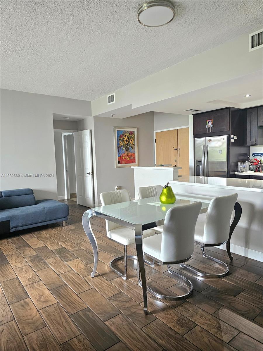 9755 NW 52nd St 306, Doral, Florida 33178, 2 Bedrooms Bedrooms, ,2 BathroomsBathrooms,Residential,For Sale,9755 NW 52nd St 306,A11552580