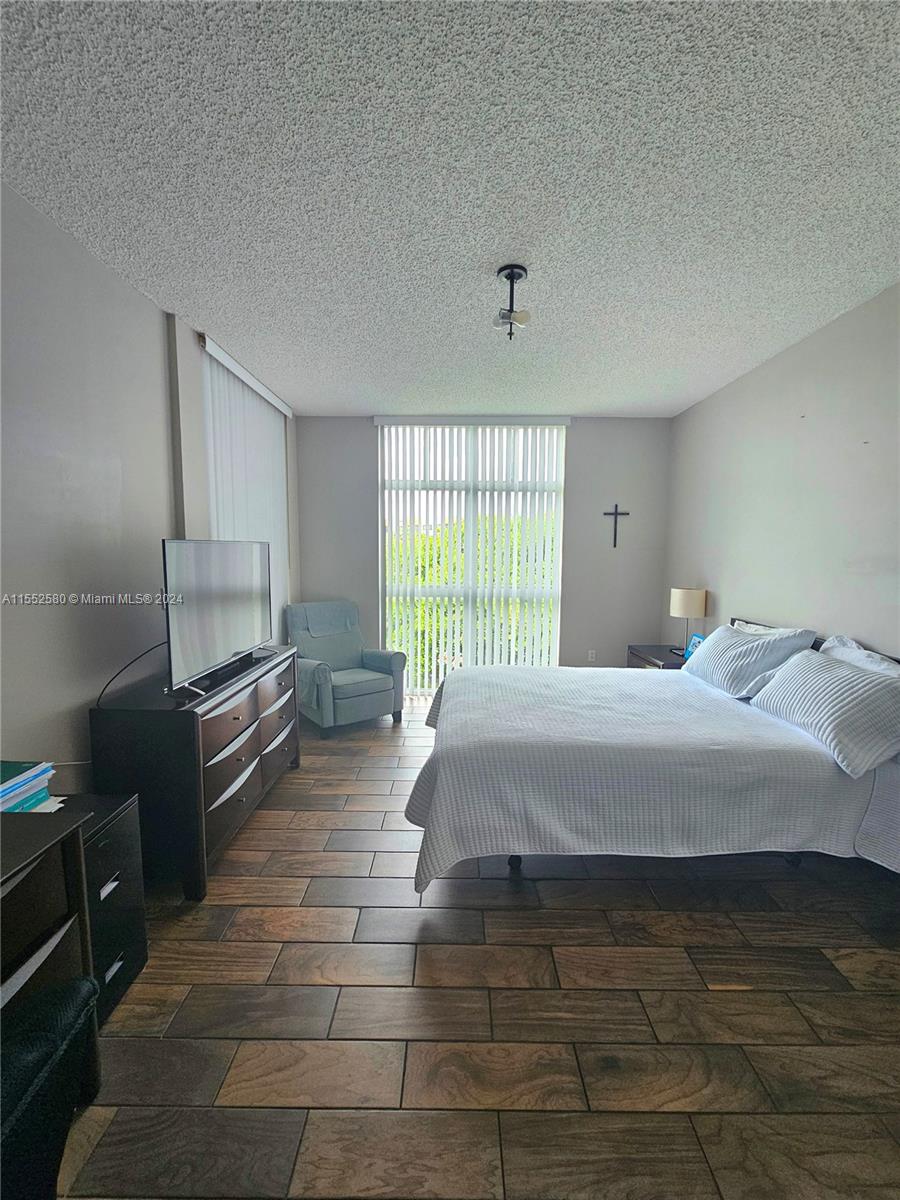 9755 NW 52nd St 306, Doral, Florida 33178, 2 Bedrooms Bedrooms, ,2 BathroomsBathrooms,Residential,For Sale,9755 NW 52nd St 306,A11552580