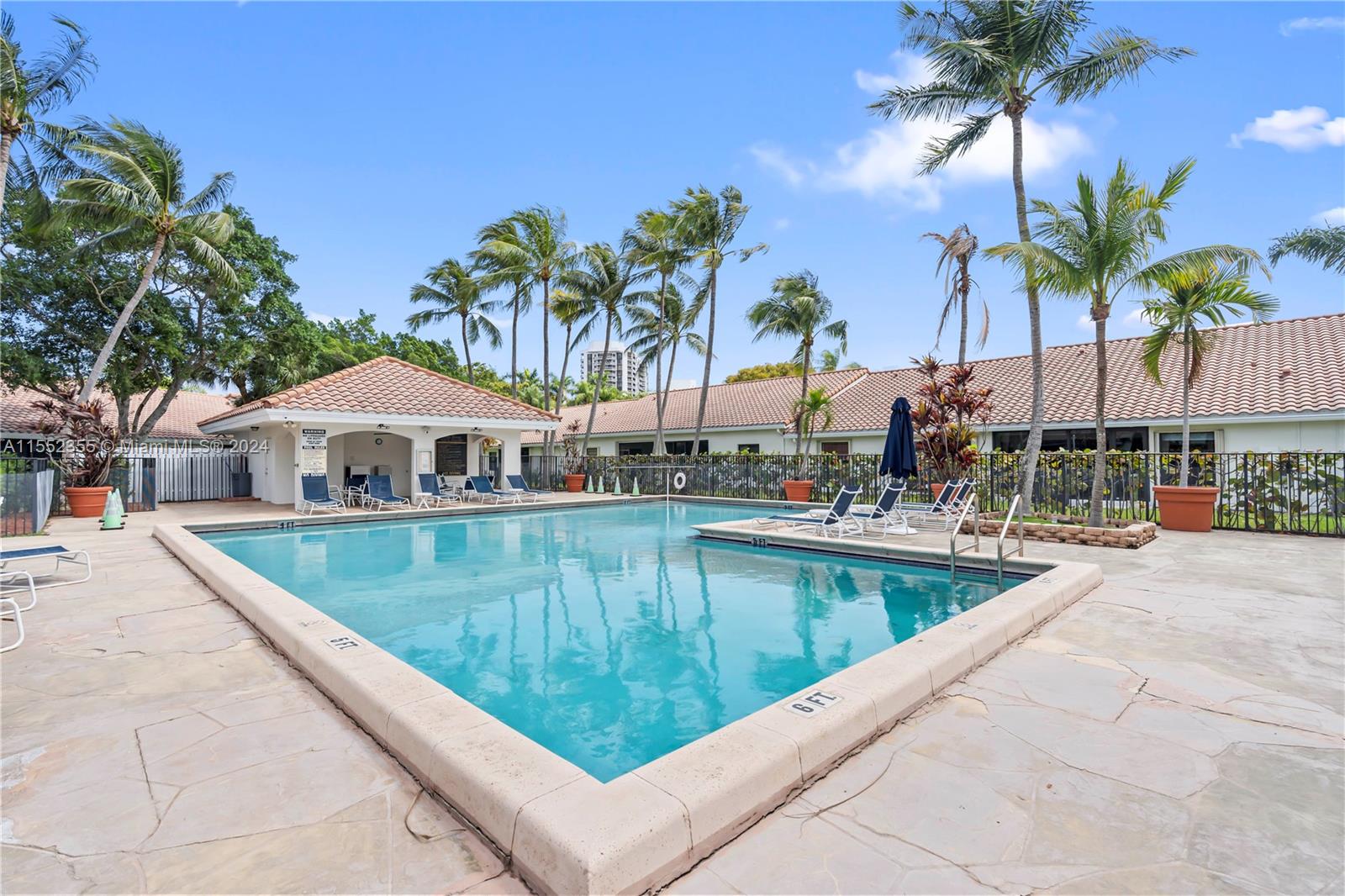 Aventura, Florida 33180, 3 Bedrooms Bedrooms, ,2 BathroomsBathrooms,Residential,For Sale,A11552355