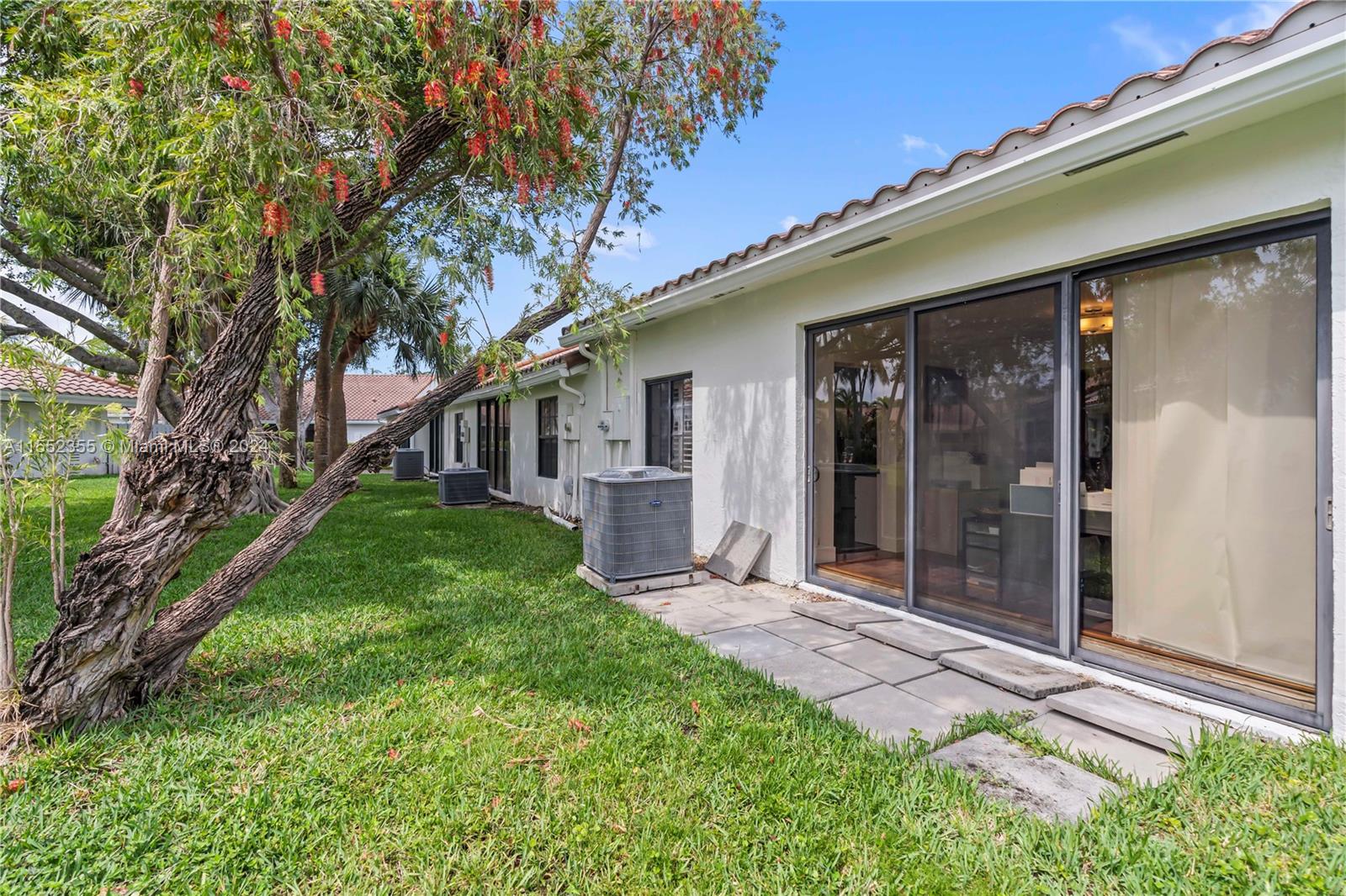 Aventura, Florida 33180, 3 Bedrooms Bedrooms, ,2 BathroomsBathrooms,Residential,For Sale,A11552355